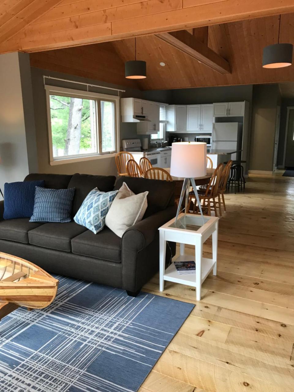 Lakair Lodge 萨德伯里 外观 照片